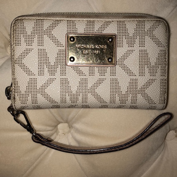 Michael Kors Accessories - *AUTHENTIC* Michael Kors White and Gold Wallet